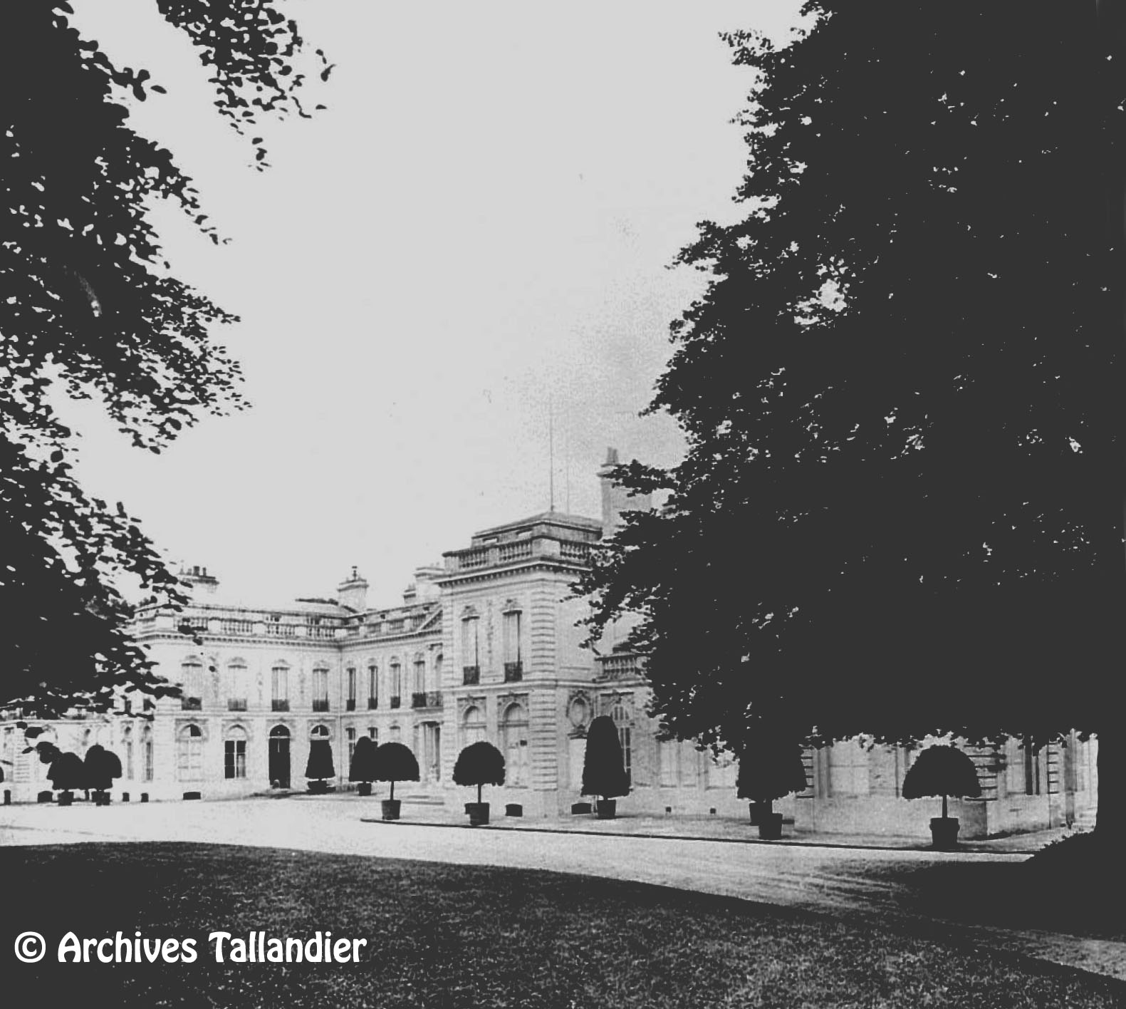 histoire la celle saint cloud Nos monuments Le château de